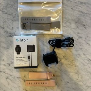 Fitbit versa 2 chargers and band